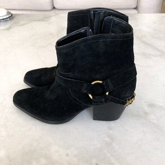 Michael Kors Goldie black suede western ankle boot / bootie, gold hardware - Picture 4 of 8